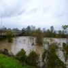 Разлив реки Псекупс в Горячем Ключе. Мост подтоплен, парк в воде.